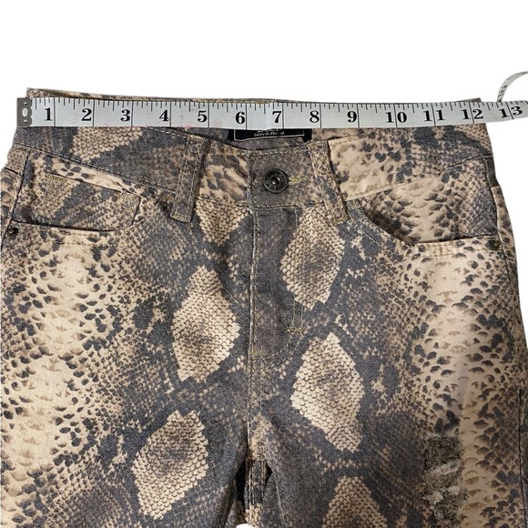 Python Print Skinny Jeans - Picture 5 of 14